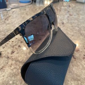 Brand New!!! Loewe Filipa Sunglasses LW 40001I Size: 63-09-135